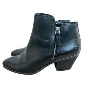 Frye Judith Double zip ankle Boot in Black 9.5 Bootie